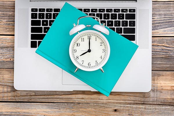 مدت زمان یادگیری پایتون چقدر است؟ (راهنمای واقع‌بینانه 2026)